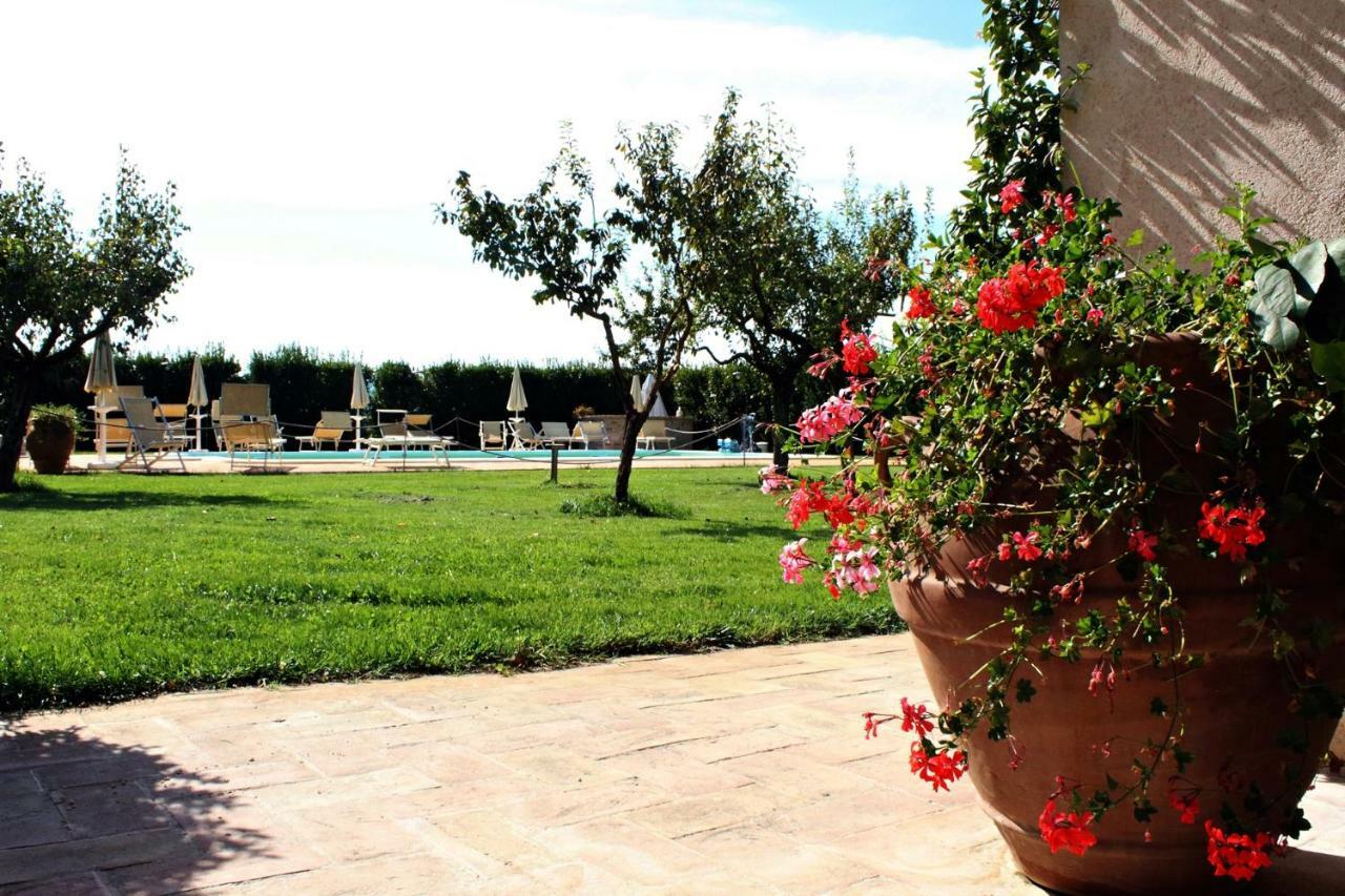 Agriturismo Il Barco Спелло Экстерьер фото
