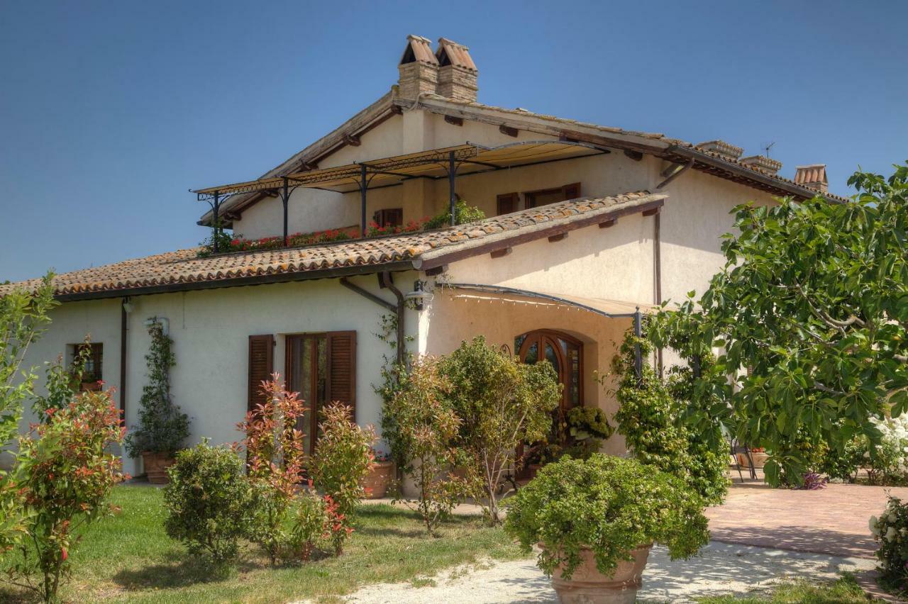 Agriturismo Il Barco Спелло Экстерьер фото