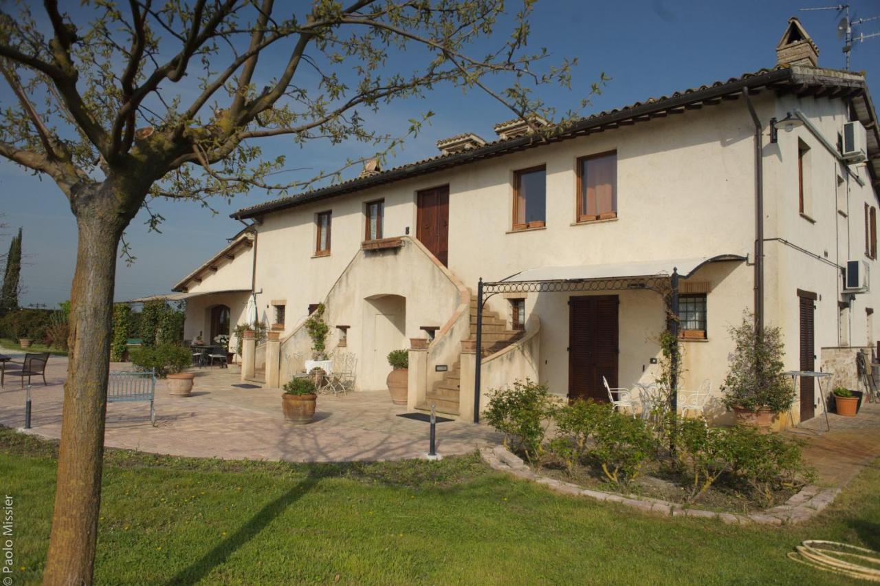 Agriturismo Il Barco Спелло Экстерьер фото